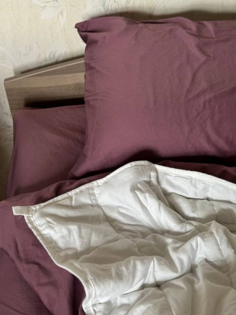 Спасение от бессонницы: утяжелённое одеяло